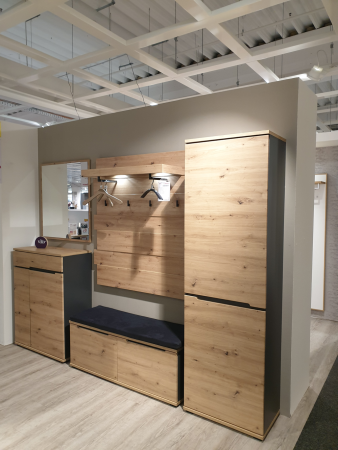 Garderobe "Vito Sedeo"