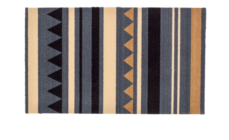 Fußmatte Miabella 66x110 cm von Astra: Rechteckige Nylonmatte mit geometrischem Muster in Schwarz, Blau, Beige & Gold.