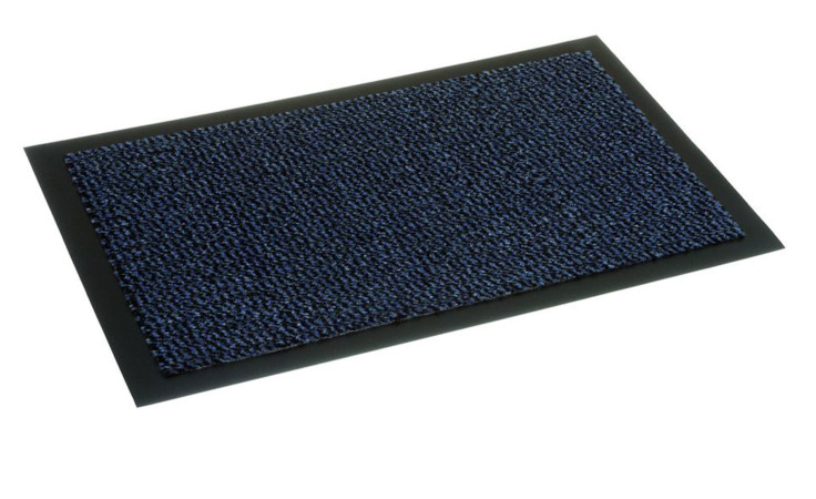 Die Astra Fußmatte Saphir 40 x 60 cm ist eine rechteckige blaue Fußmatte mit einem schwarzen Gummirand und strapazierfähigem Polypropylen.