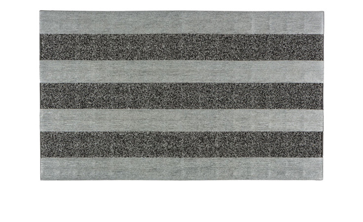 Astra Fußmatte Scraper Design 45x75 cm in Anthrazit mit hell-/dunkelgrauen Streifen, hergestellt aus langlebigem Polypropylen.