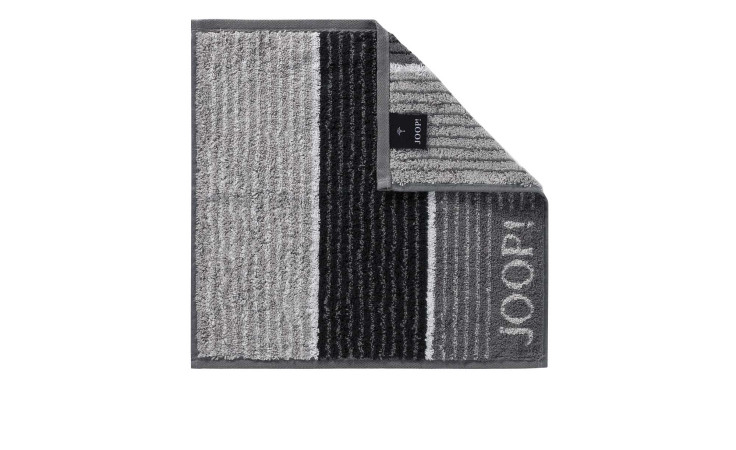 JOOP! Seiftuch Signature 30x30cm in grau/schwarz gestreift, eine Ecke gefaltet, um die Rückseite aus Naturfaser zu zeigen.