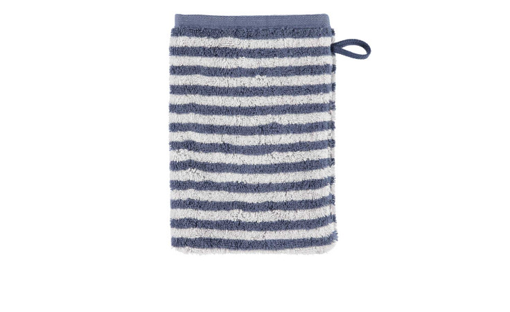 Der Cawö Waschhandschuh Campus 16 x 22 cm ist blau-weiß gestreift und hat eine kleine Schleife in der rechten oberen Ecke.