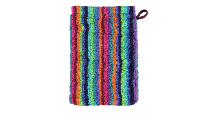 Der Cawö Waschhandschuh Lifestyle 16 x 22 cm: rechteckig, bunt gestreift, mit lila Aufhängeschlaufe.