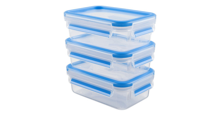 Drei Emsa Frischhaltedosen-Set Clip & Close Behälter mit blauen Deckeln sind auf weißem Hintergrund gestapelt.