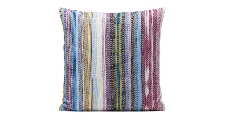 Ambiente Trendlife Kissenhülle Pina Colada 40x40 cm, mehrfarbig mit vertikalen Streifen auf weißem Hintergrund.