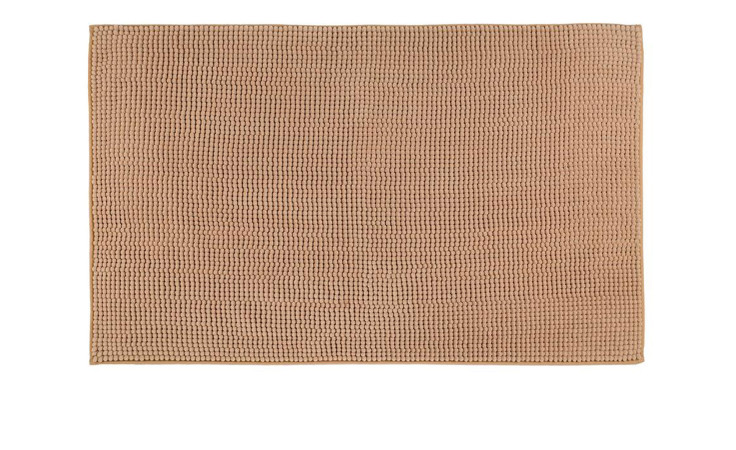 Der Gözze Badteppich Chenille 50 x 70 cm ist ein quadratischer, beiger Badteppich mit einer strukturierten Oberfläche auf weißem Grund.
