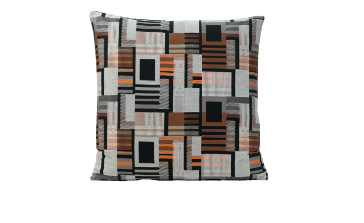 Kissenhülle Zaphira 50x50 cm von Ambiente Trendlife, geometrisch gemustert in Zimt Braun und Schwarz auf Weiß.