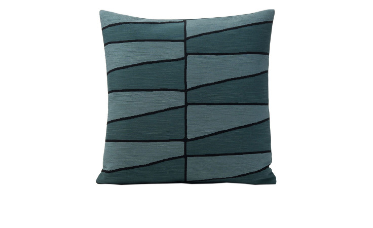 Ambiente Trendlife Kissenhülle Picolino 50x50 cm: abstraktes petrol-schwarzes Design auf weißem Mischgewebe.