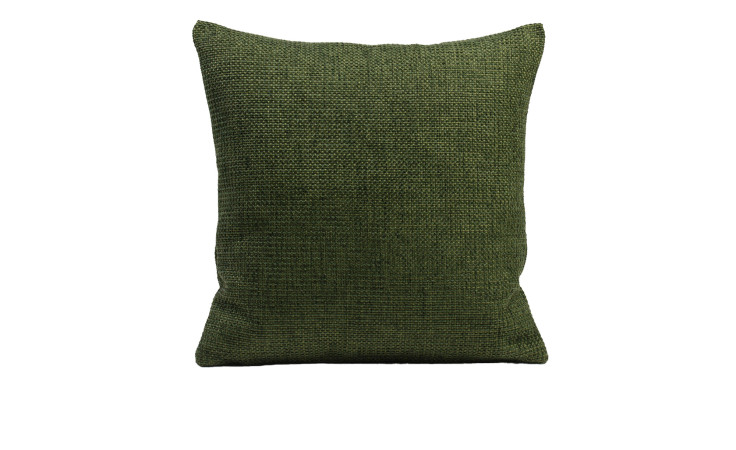 Eine quadratische, dunkelgrüne Kissenhülle Dallas 40x40 cm von Ambiente Trendlife mit Synthetikfaser-Bezug auf weißem Hintergrund.
