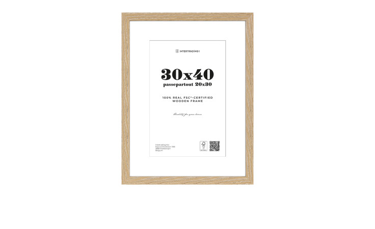 Der Holzrahmen Toronto 30 x 40 cm verfügt über einen Holzrahmen mit Glas und einer 20x30 Einlage in fetter schwarzer Schrift.