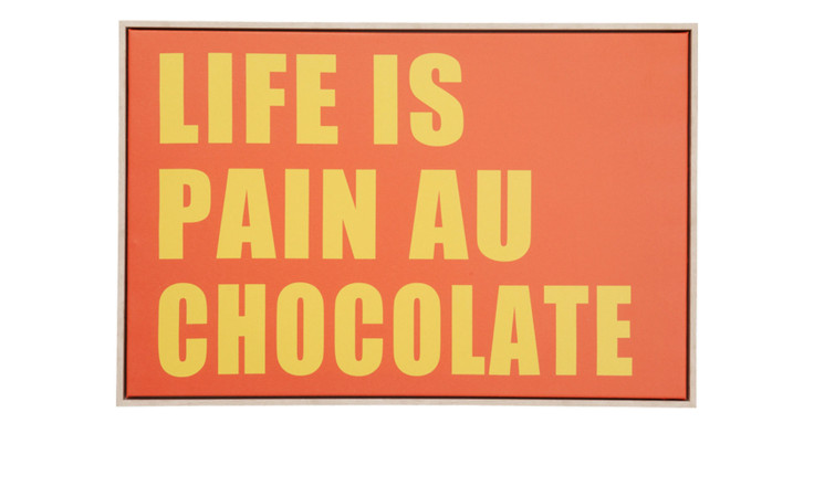 Gerahmtes Bild  Pain Au Chocolate, rotes Bild mit einer gelben Aufschrift