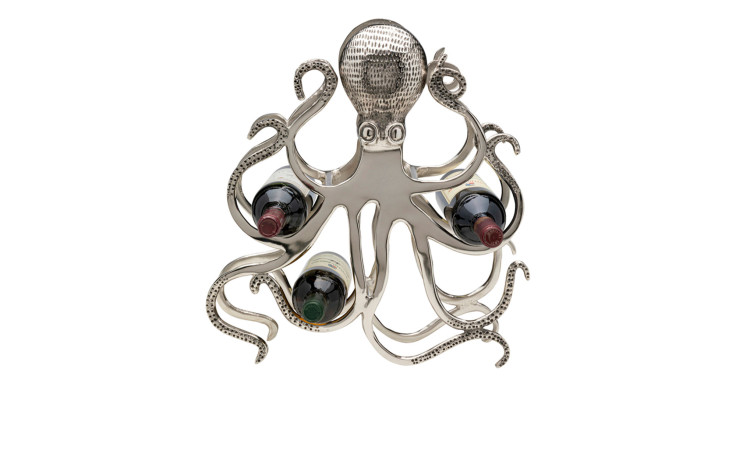 Kare Weinregal Polpo: silberfarbenes, metallisches Oktopus-Weinregal für 3 Flaschen auf weißem Hintergrund.