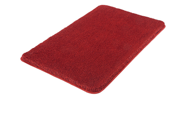 Badteppich Relax in der Farbe Rubin mit der Größe von ca. 70 x 120 cm in einer Schrägansicht. 