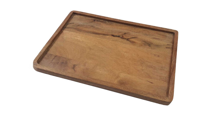 Tablett 30 cm, rechteckig mit erhöhten Kanten, auf weißem Hintergrund platziert.