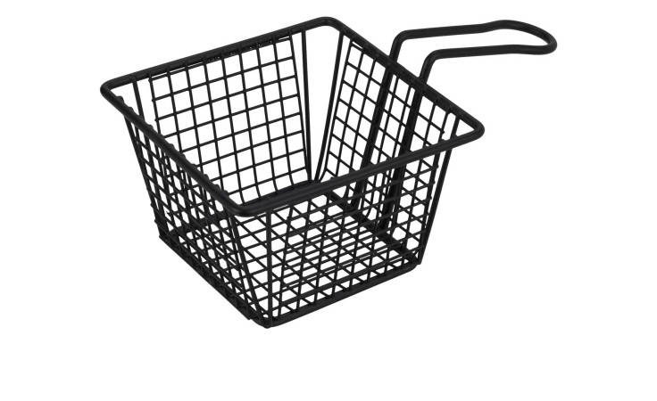 Korb mit Griff 13 x 13 cm, ideal als Dekoration, isoliert vor weißem Hintergrund.