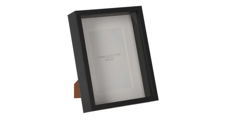 Bilderrahmen 17 x 22 cm mit Standfuß, schräg auf weißem Hintergrund präsentiert.