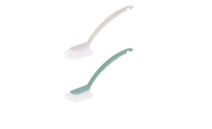 Spülbürsten 2er Set: beige und mintfarbene Spülbürsten mit weißen Borsten, aus Polypropylen, auf weißem Grund.