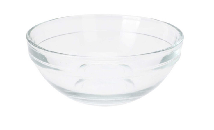 Das Glasschalen-Set 4 tlg. 12 cm besteht aus kleinen, klaren Schalen - ideal für minimalistische Dekorationen.