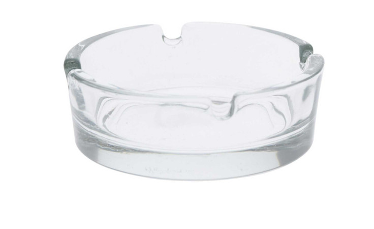 Aschenbecher 8 x 3 cm mit Einkerbungen für Zigaretten, ideal als elegante Dekoration auf weißem Hintergrund.