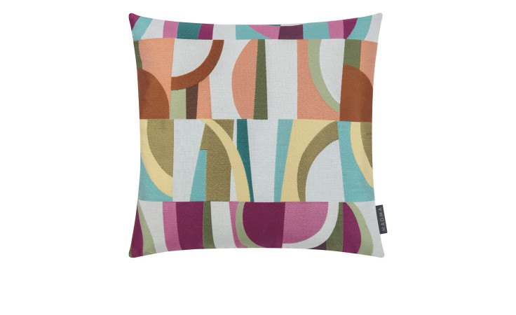 Kissenhülle Amana 45x45 cm mit geometrischem, bunt-abstraktem Muster aus weicher Synthetikfaser.