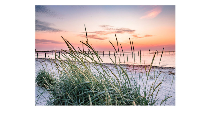 Alubild North Sea Sunset 70 x 100 cm, Strandlandschaft mit einem Sonnenuntergang am Wasser