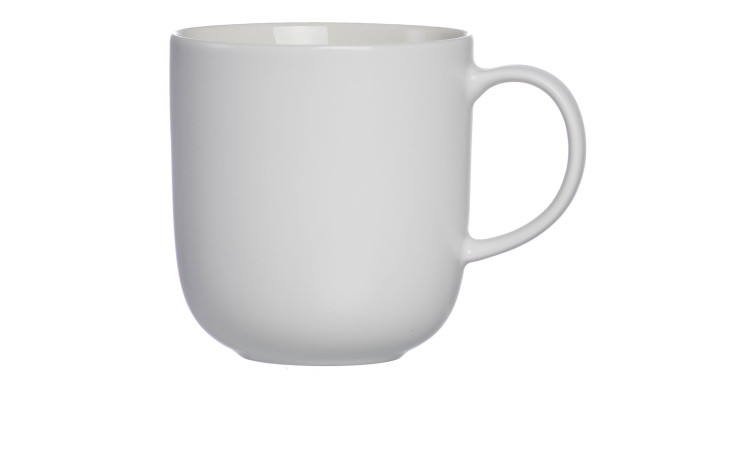 Der Becher Sonora 400 ml von Ritzenhoff & Breker ist ein schlichter weißer Becher mit Henkel, abgebildet auf weißem Hintergrund.