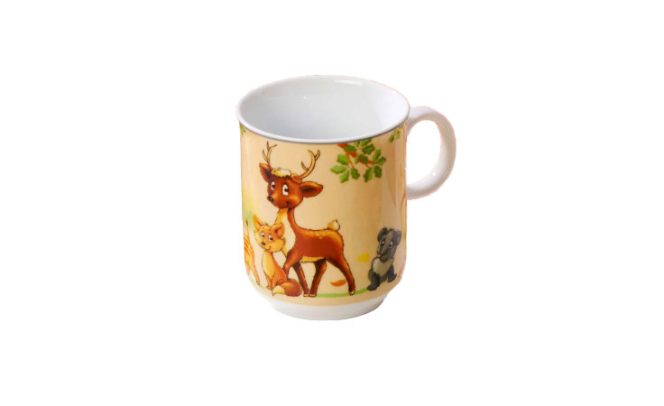 Ritzenhoff Becher Waldtiere: Mehrfarbig, mit Cartoon-Hirsch, Fuchs & Hase in Waldszene auf Porzellan.