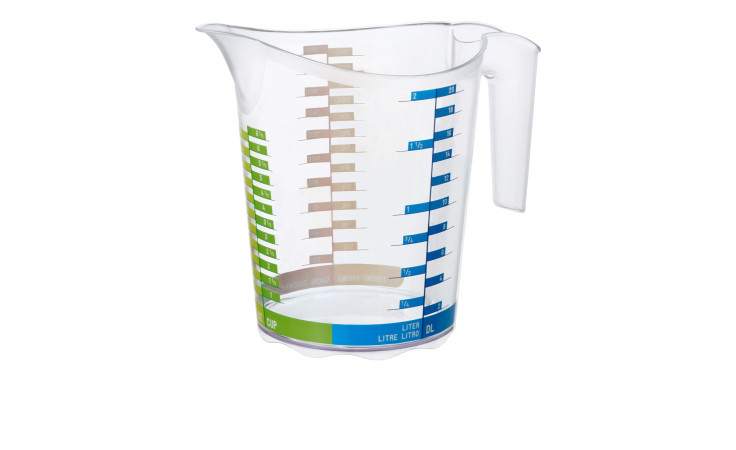 Messbecher Domino 2 l aus transparentem Kunststoff mit gün und blauer Beschriftung.