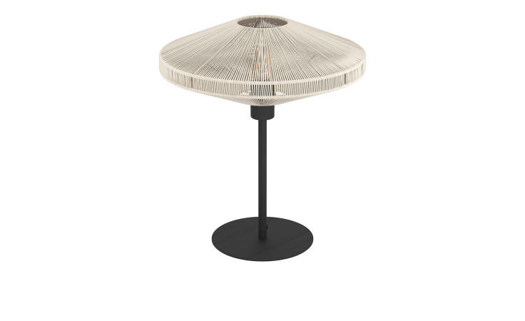 Tischleuchte Midsumer 44 cm mit gewebtem beigem Schirm, schlankem schwarzem Metallgestell und rundem Sockel auf weißem Hintergrund.