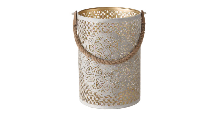 Boltze Windlicht Manala 30 cm Laterne, weiß & gold mit ausgeschnittenen Mustern und dickem Seilgriff, auf weißem Hintergrund.