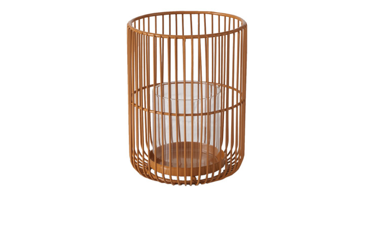 Das Boltze Windlicht Cindy 20 cm ist ein brauner zylindrischer Kerzenhalter mit vertikalen Stäben und einem Einsatz aus Klarglas.