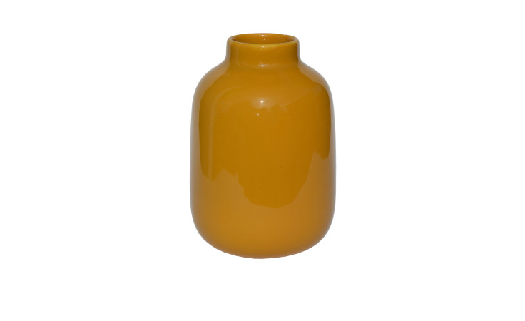 Vase 18 cm aus currygelber Keramik mit glänzender Oberfläche, rundem Körper und schmalem Hals auf weißem Grund.
