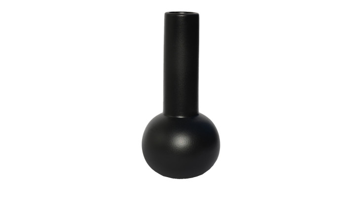 Die Vase 34 cm Schwarz präsentiert sich mit kugeligem Fuß und zylindrischem Hals auf weißem Hintergrund.