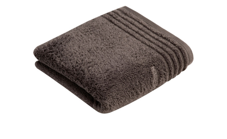 Ein gefaltetes Vossen Handtuch Vienna Style Supersoft 50x100 cm in Dunkelbraun, strukturiert mit drei Zierstreifen.