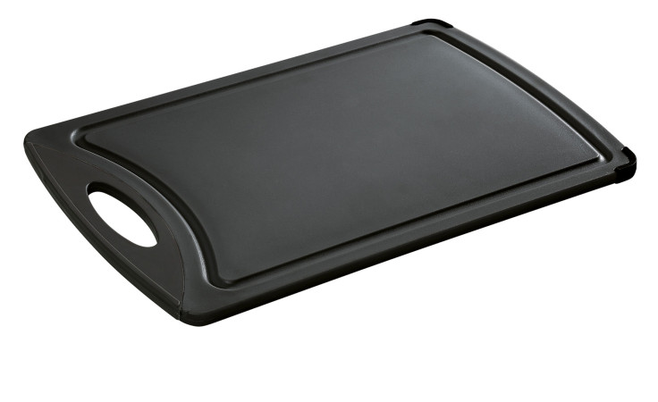 Das Schneidbrett Easy Cut 38 x 25 cm, schwarz Kunststoff, hat einen Griff und ist auf weißem Hintergrund abgebildet.