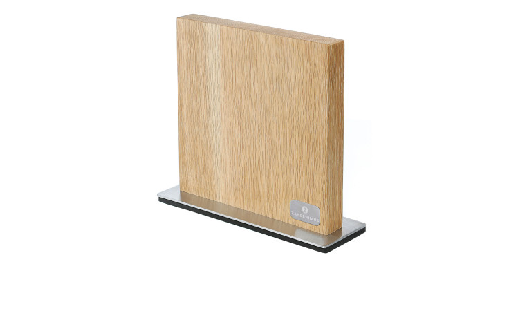 Der Magnet-Messerblock ist ein rechteckiger Messerblock mit einem Sockel aus Metall und Glas, ideal für eine stilvolle Dekoration.