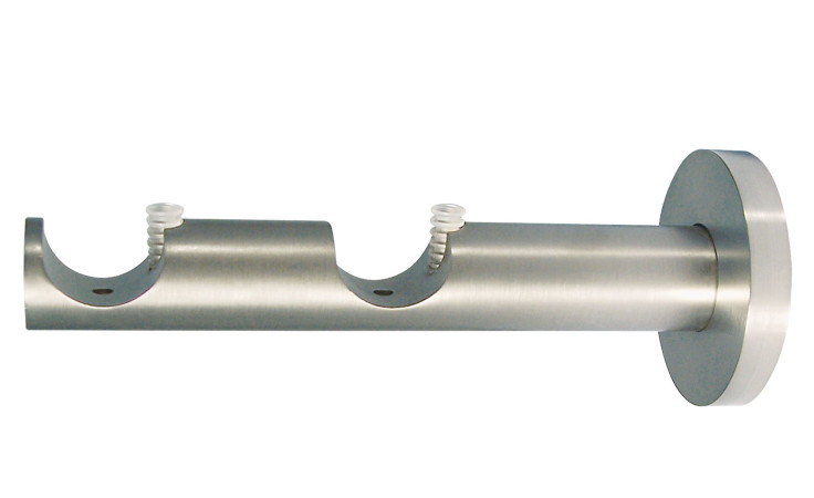 Gardinen-Doppelträger Function 12 cm / 20 mm in gebürsteter Edelstahl-Optik mit offenen Haltern und Schrauben.