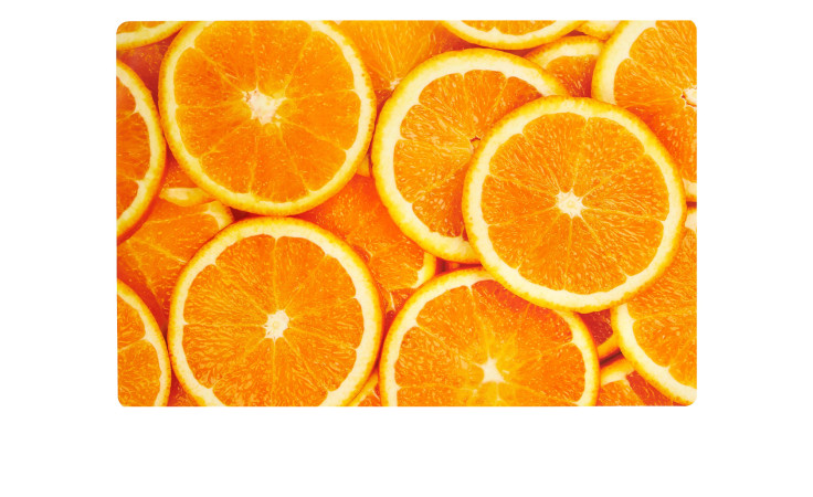 Nahaufnahme von leuchtenden, saftigen Orangenscheiben auf einer Tischset Summer Fruits Orange 45 x 30 cm Kunststofffläche.