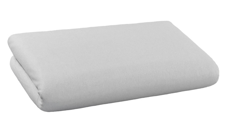 Casa Nova Biber-Spannbettlaken 100 x 200 cm in Silber, ordentlich gefaltet auf weißem Hintergrund.