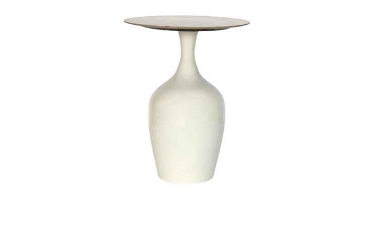 Beistelltisch Monaco in Weinglas-Optik 