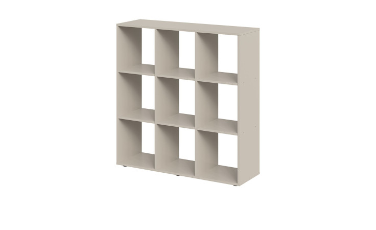 Beiger Kaschmir-Raumteiler Regal Raumteiler Metro 5 mit einem 3×3-Raster aus quadratischen offenen Regalfächern.