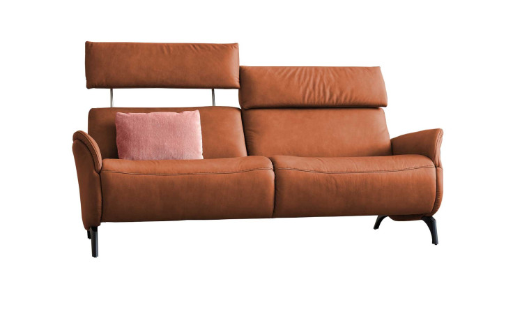 Komfort-Sofa 2,5-Sitzer in der Farbe braun, ohne Kontrastnaht