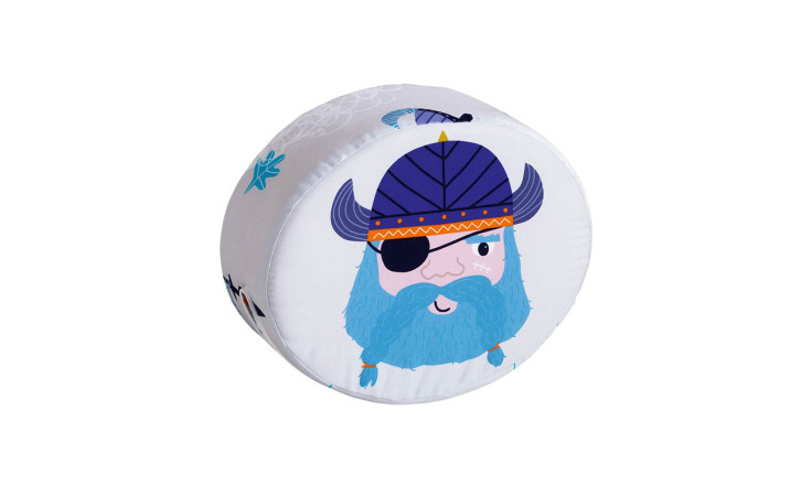 Steckkissen Wikinger: Rundes Kissen mit einem Cartoon-Wikinger mit blauem Bart, Augenklappe und gehörntem Helm.