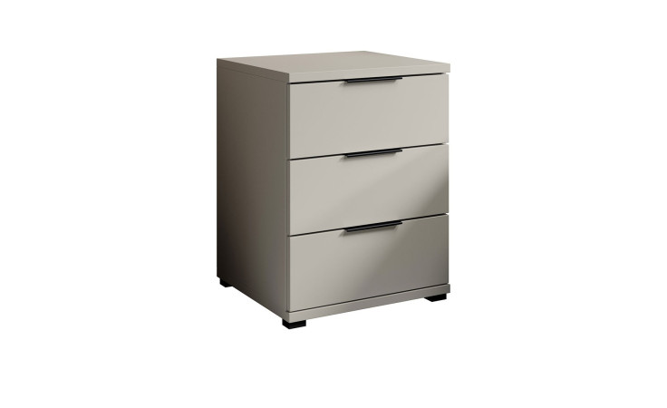 Nachttisch Svenja 2 in der Farbe Kaschmir. 3 Schubkästen mit schwarzen Kunststoffgriffen. Schräg abgebildet.