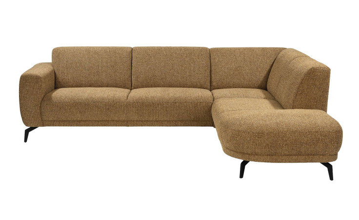 Wohnlandschaft Ostuni – L-förmiges Modulsofa in Ocker mit schwarzen Beinen.