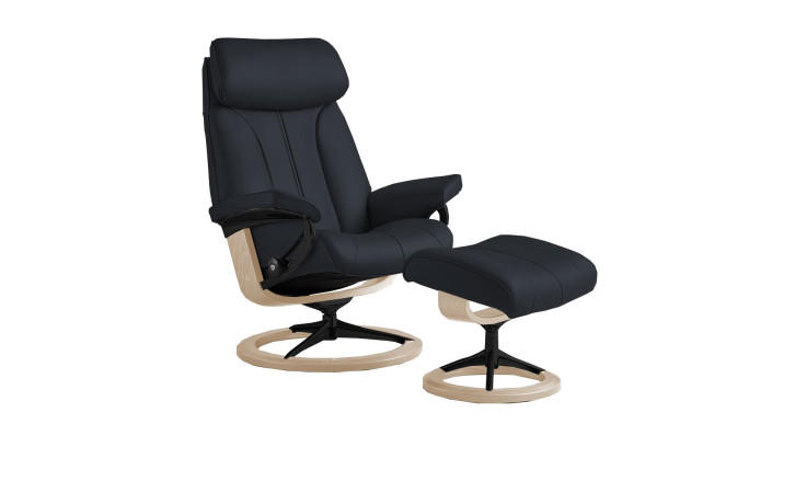 Relaxsessel mit Hocker Stressless Paul (m) Signature, in der Farbausführung Dunkel Blau