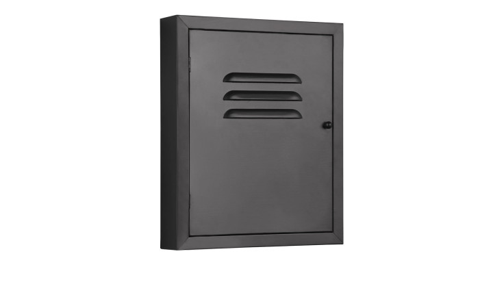 Die Schlüsselbox Alicia ist ein schwarzer Wandkasten aus Metall mit acht Haken und einer belüfteten Tür, hier geschlossen auf weiß.