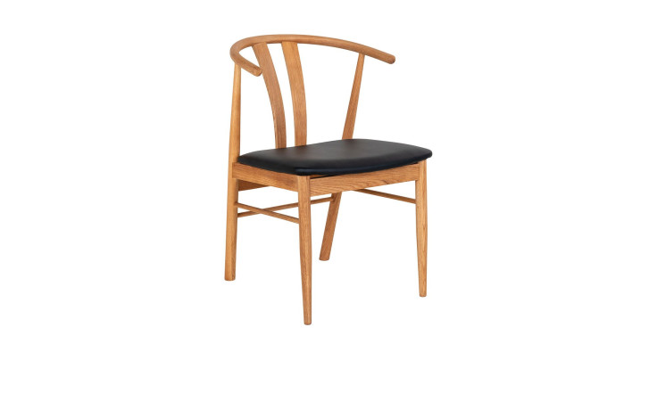 Esszimmerstuhl Nilla von House Nordic mit Eichengestell und Sitz in Kunstleder schwarz