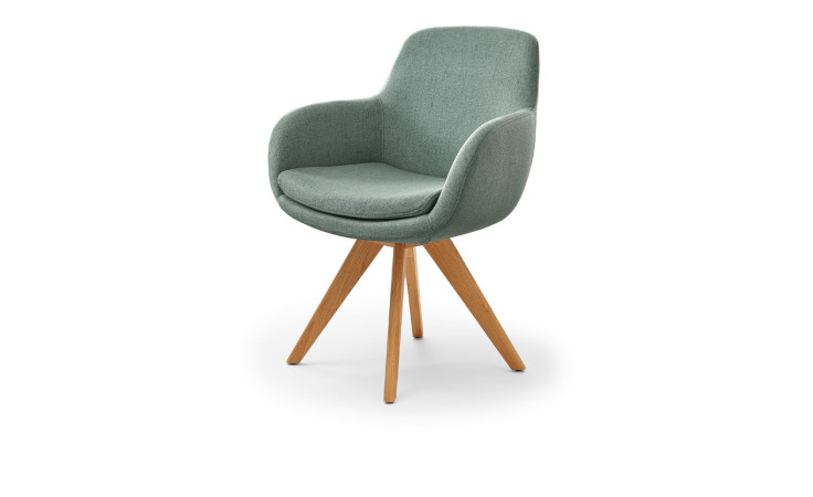 Schalensessel Musterring Tavia in Aqua mit einem Gestell in Wildeiche