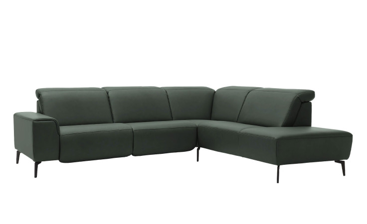 Basis-Ecksofa MR 1320 in einem Echtleder-Bezug in Oliv. Schräge Frontansicht